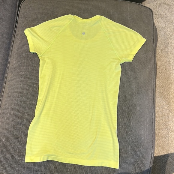 Yellow lululemon swiftly tech short-sleeve 2.0!! - Picture 2 of 4